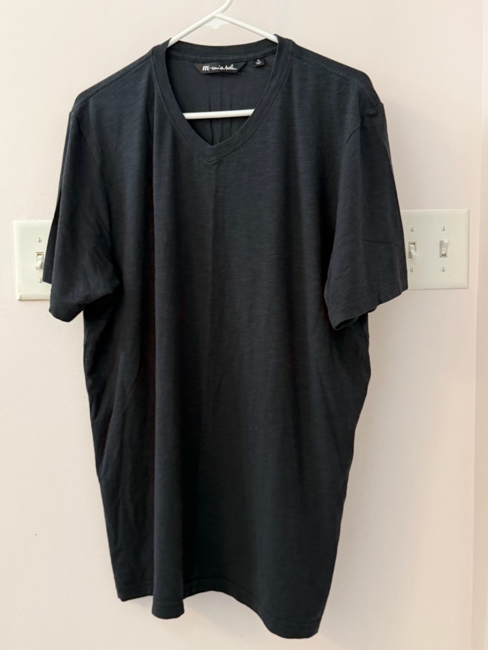 Travis Mathew Men's Black V-Neck Tee